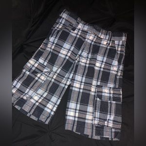 2 Boys Size 8 Cargo Shorts